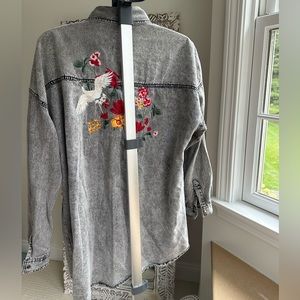 Stradivarius gray denim shirt